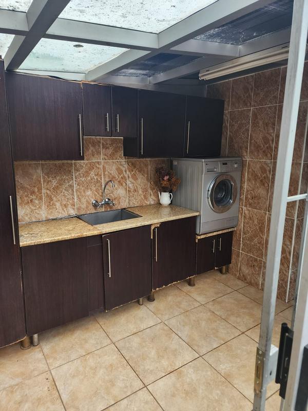 3 Bedroom Property for Sale in Kabega Park Eastern Cape